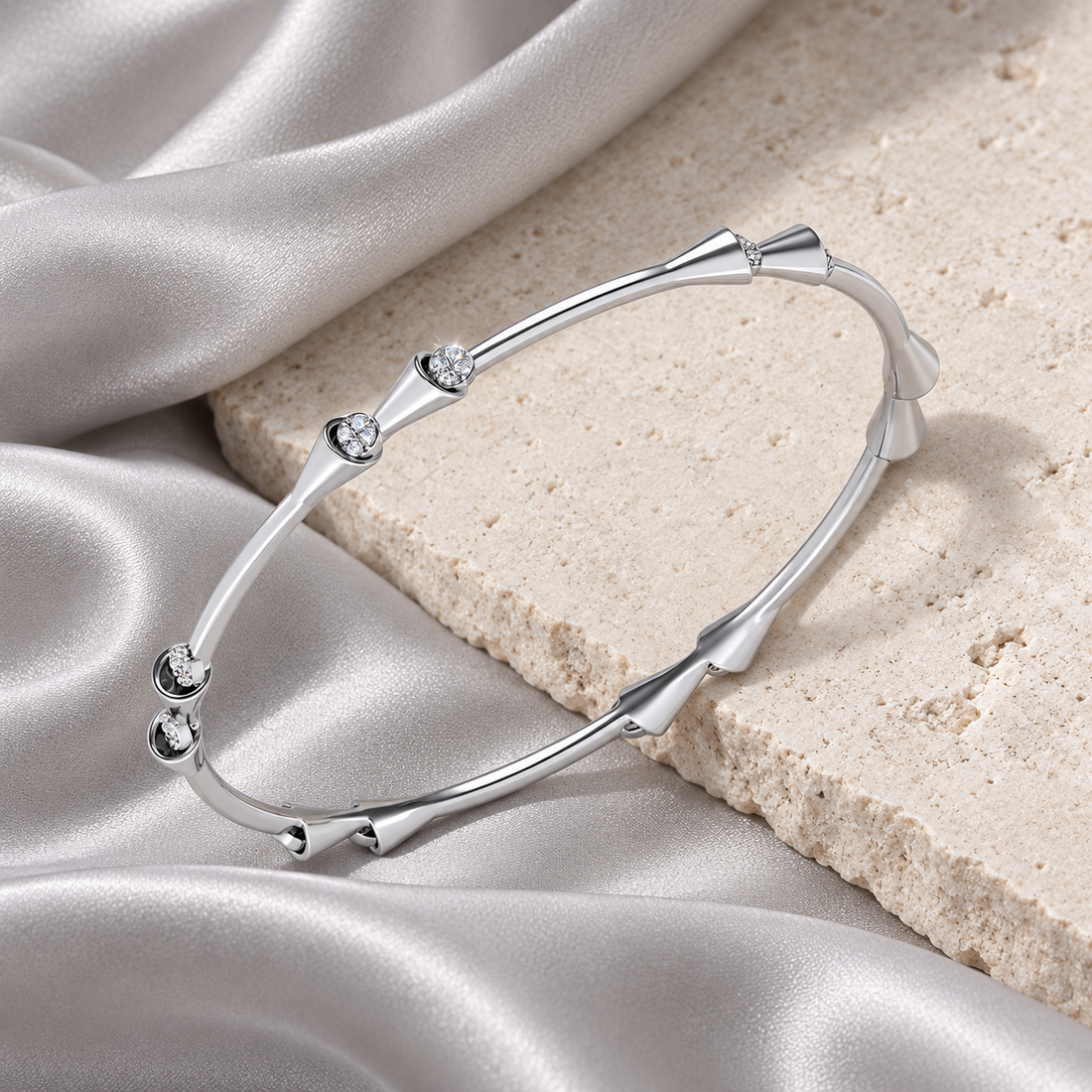 Drop-lays Silver Bangles