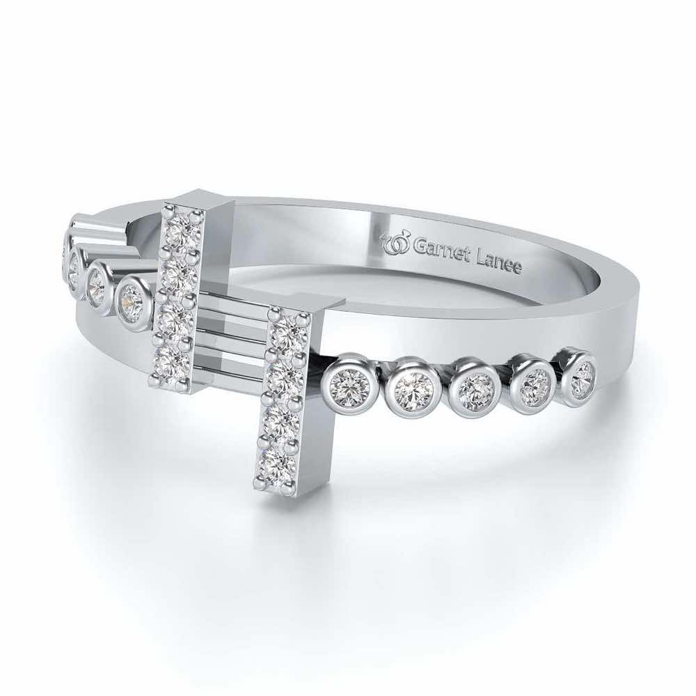 Aahana Silver Ring - White Gold - Image 2