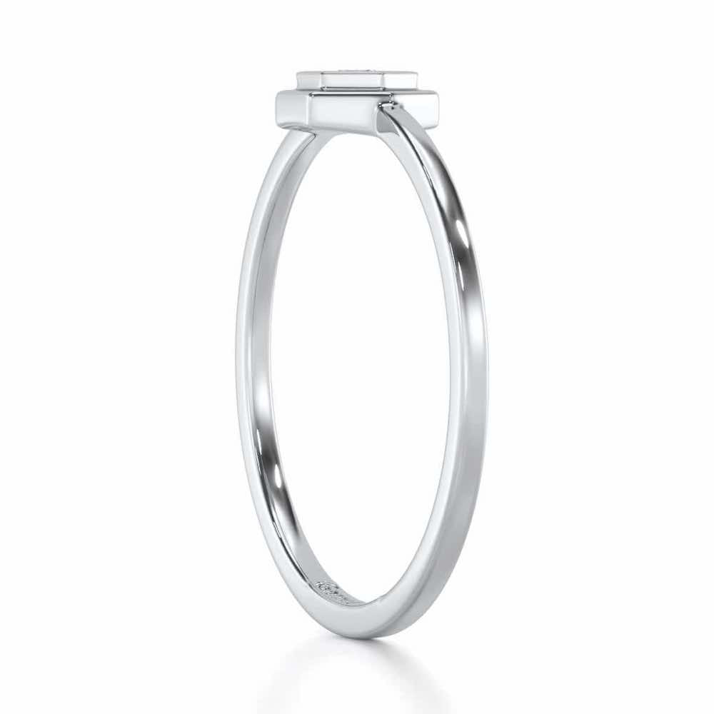 Classic Elegance Silver Ring - White Gold - Image 3