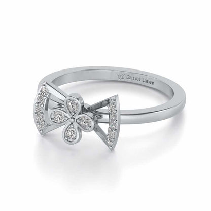 Enchanting bow-tie Silver Ring - White Gold - Image 2