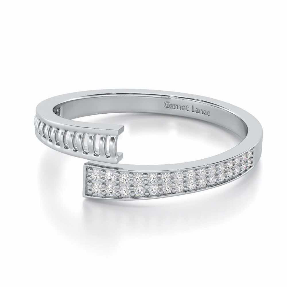 Hugsy Silver Ring - White Gold - Image 2