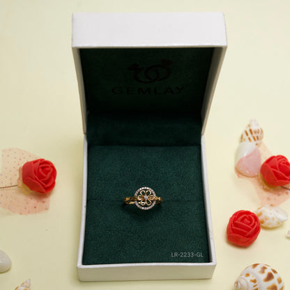 Shiny Circled Flower Silver Ring - Yellow Gold - Image 6