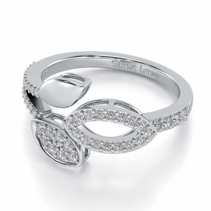 Leafy Dance Silver Ring - White Gold - Image 2