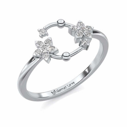 Linked Flora Silver Ring - White Gold - Image 1