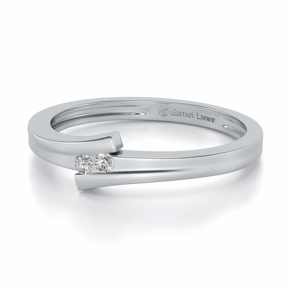 Simplistic Silver Band Ring - White Gold - Image 2