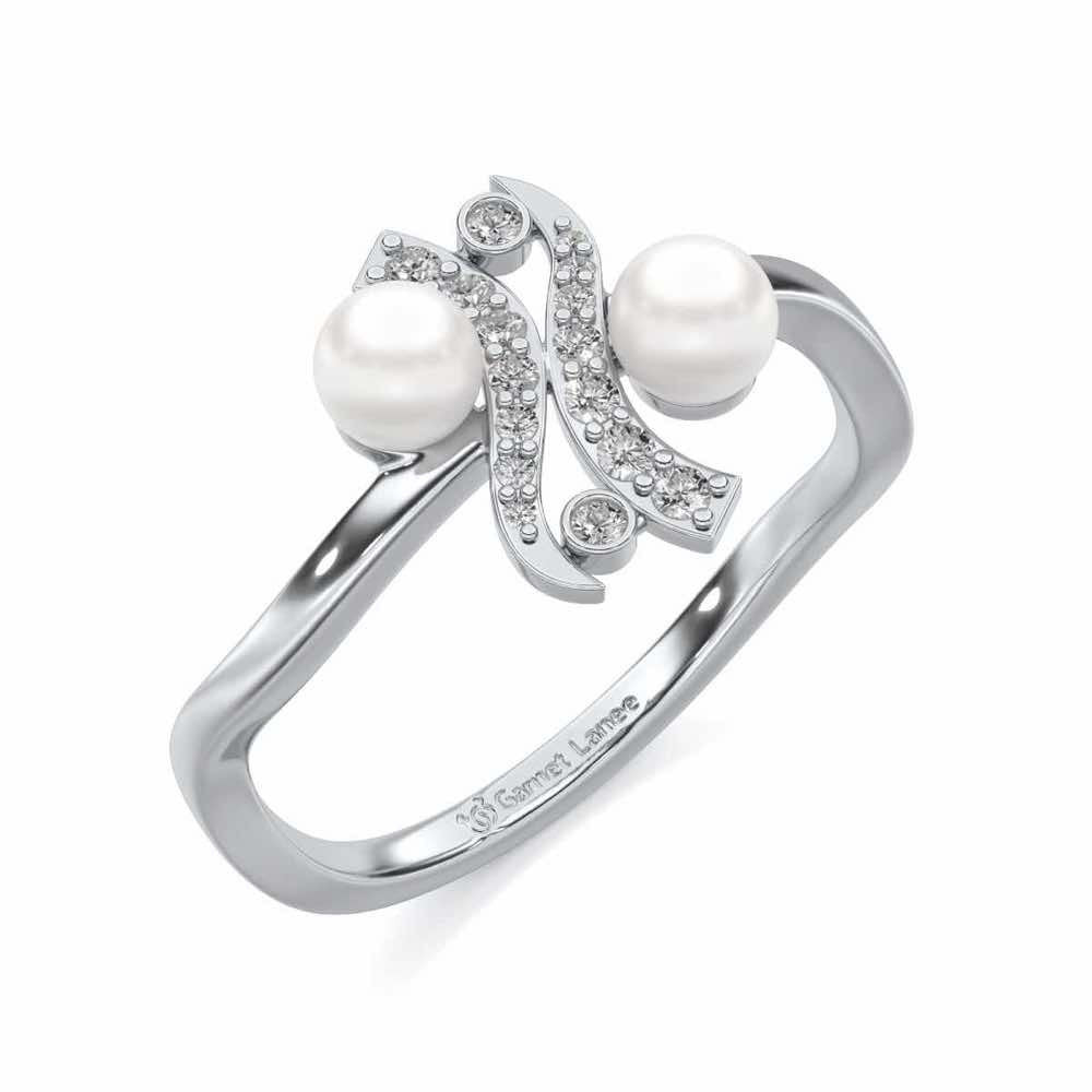 Subtle Silver Pearl Ring - White Gold - Image 1
