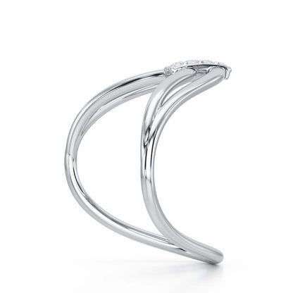Holding Vanki Silver Ring - White Gold - Image 4