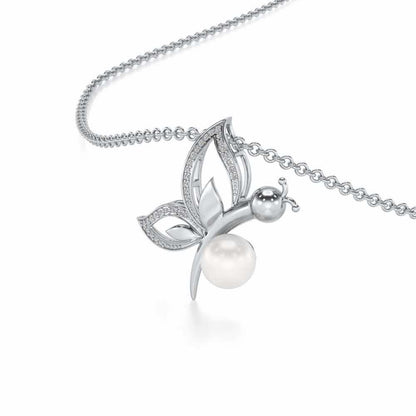 Winged Silver Pearl Pendant - White Gold - Image 1