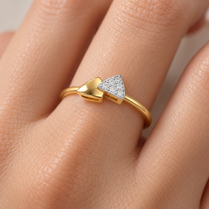 Airy Pointers Silver Ring in yellow gold worn on hand, square model image