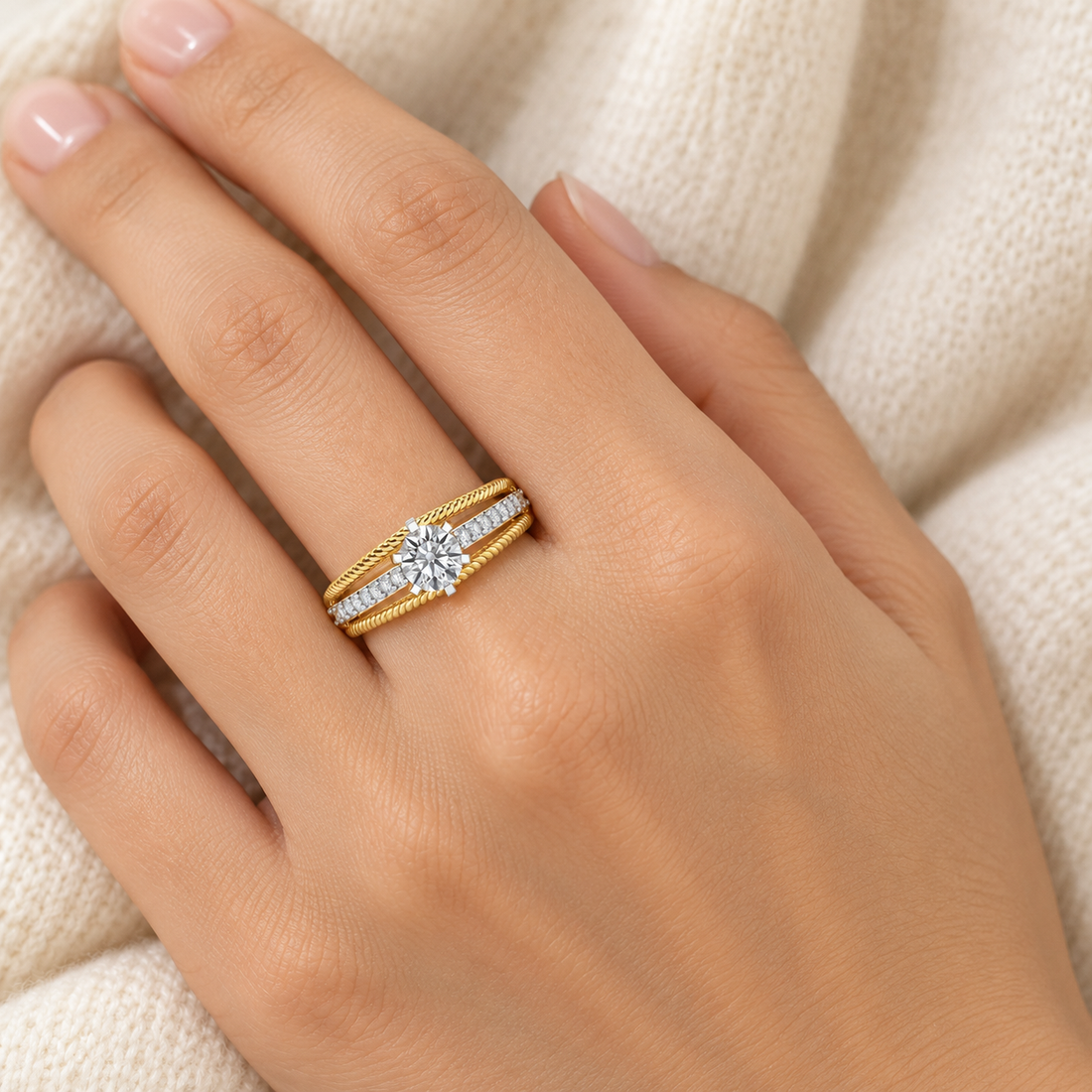 Antique cae Solitaire Silver Ring