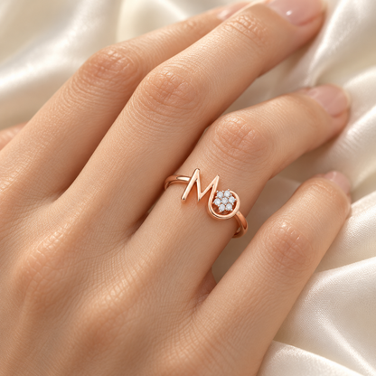 Blossom M Silver Ring - Rose Gold - Model