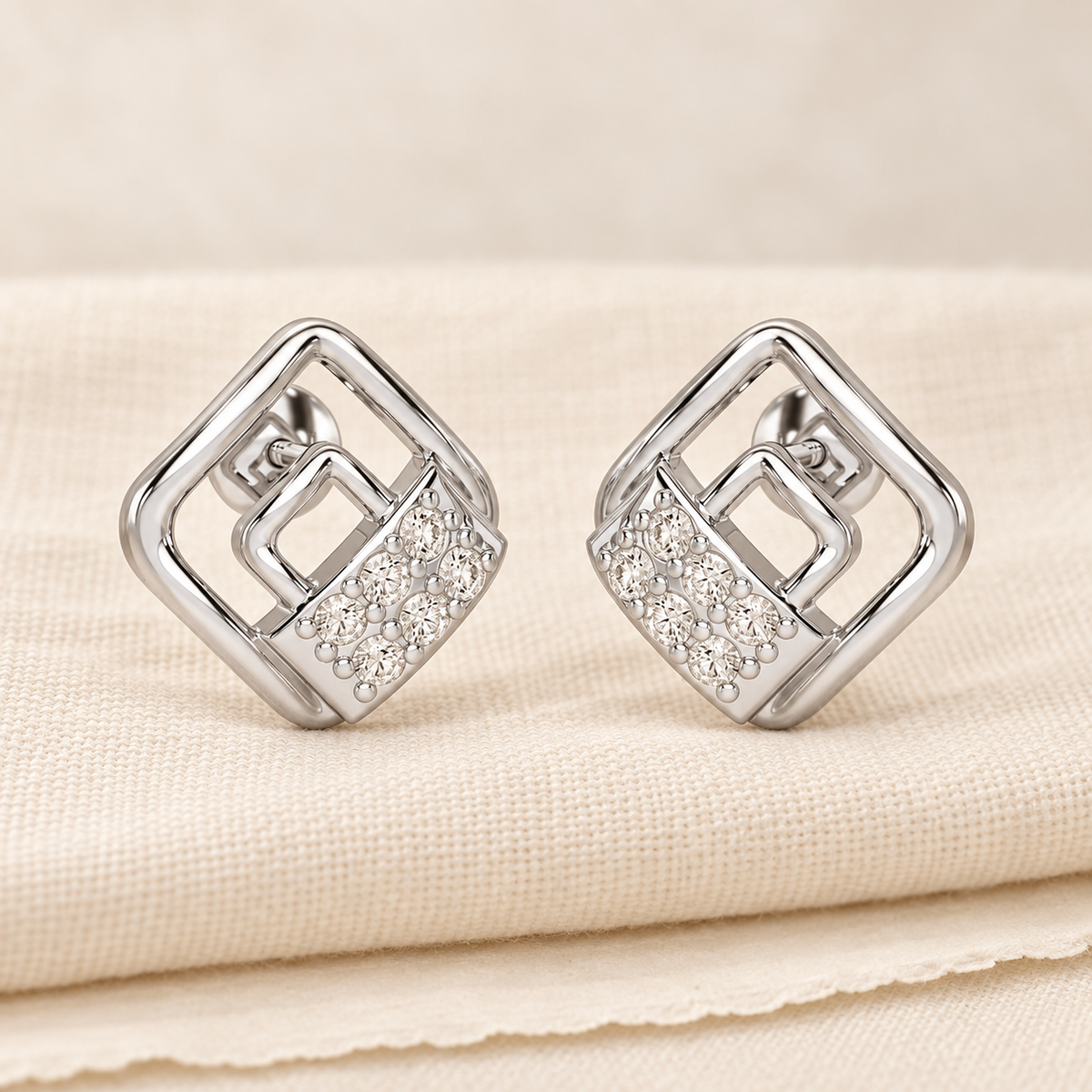 Eleganza Silver Earrings - White Gold - Aesthetic