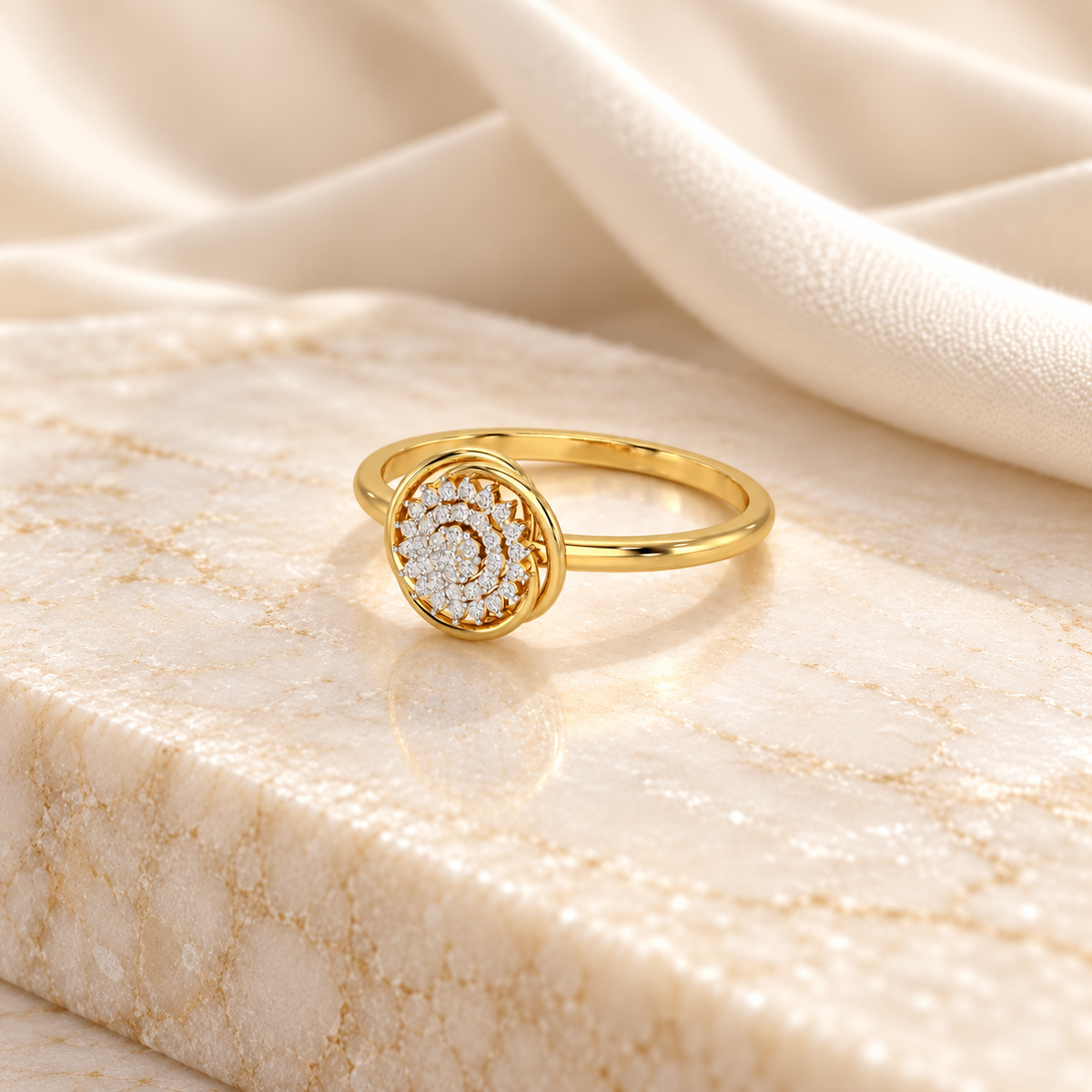 Aquila Silver Ring - Yellow Gold - Aesthetic square