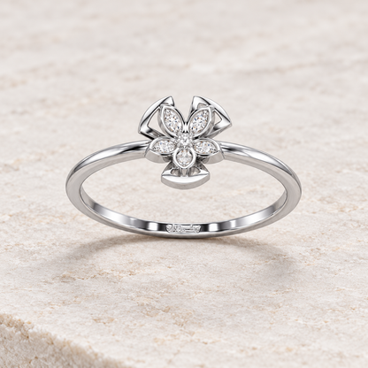 Dainty Flower Silver Ring — aesthetic view