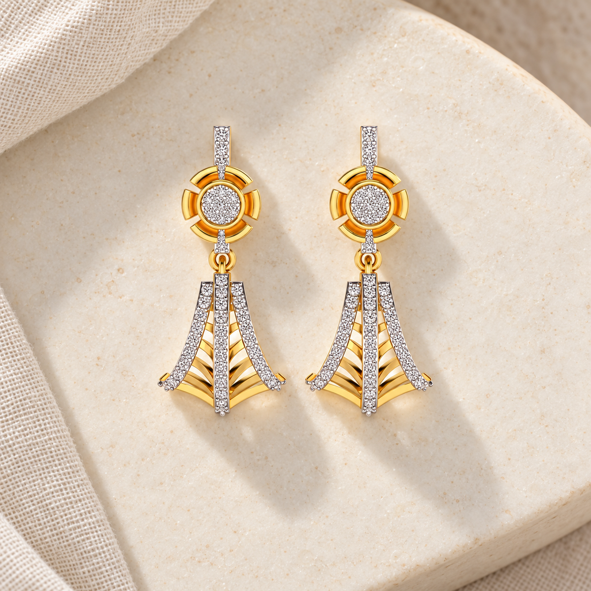 Luck Drops Earrings - Yellow Gold - Aesthetic