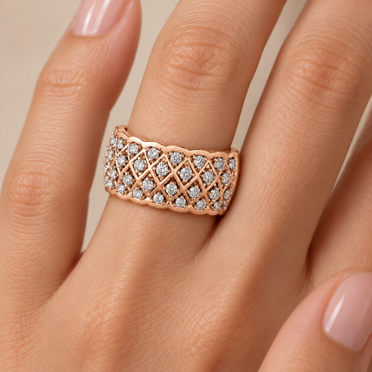 Magic Mesh Silver Band Ring - Rose Gold - Model
