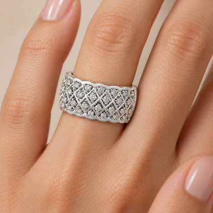 Magic Mesh Silver Band Ring - White Gold - Model