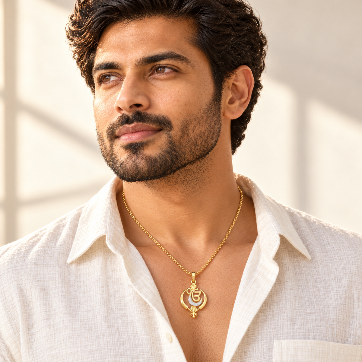 Onkar Light Silver Pendant - Yellow Gold - Model