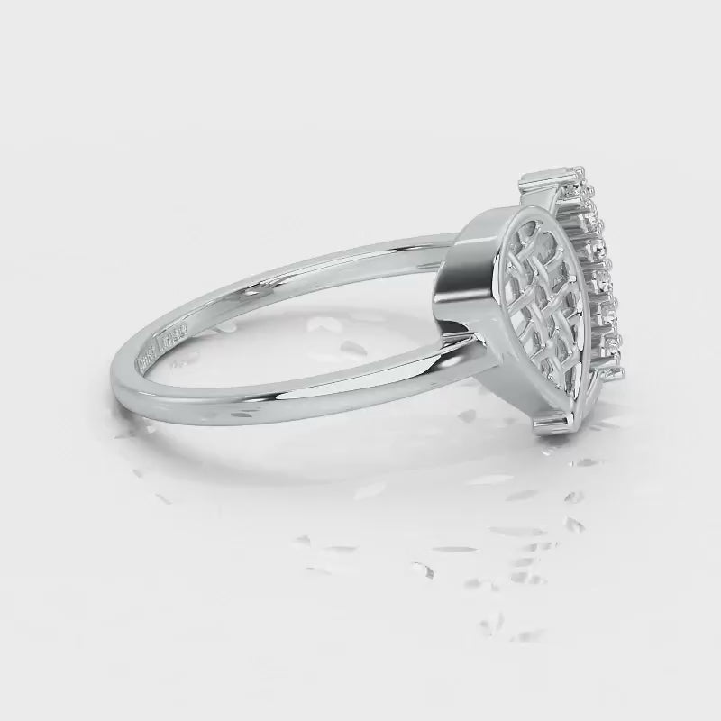 Checkered Heart Silver Ring - White Gold Video
