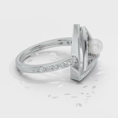 Trigoned Silver Pearl Ring - White Gold Video