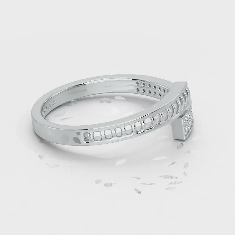 Hugsy Silver Ring - White Gold Video