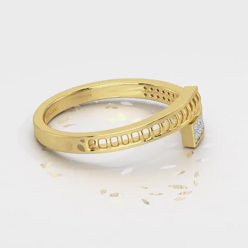 Hugsy Silver Ring - Yellow Gold Video