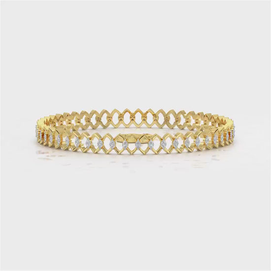 Etonnante Silver Bangle - Yellow Gold Video