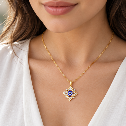 Watchful Charm Silver Pendant - Yellow Gold - Model